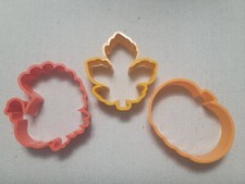 VINTAGE Hallmark Fall/Thanksgiving cookie cutter lot of 3 **Made in the USA**