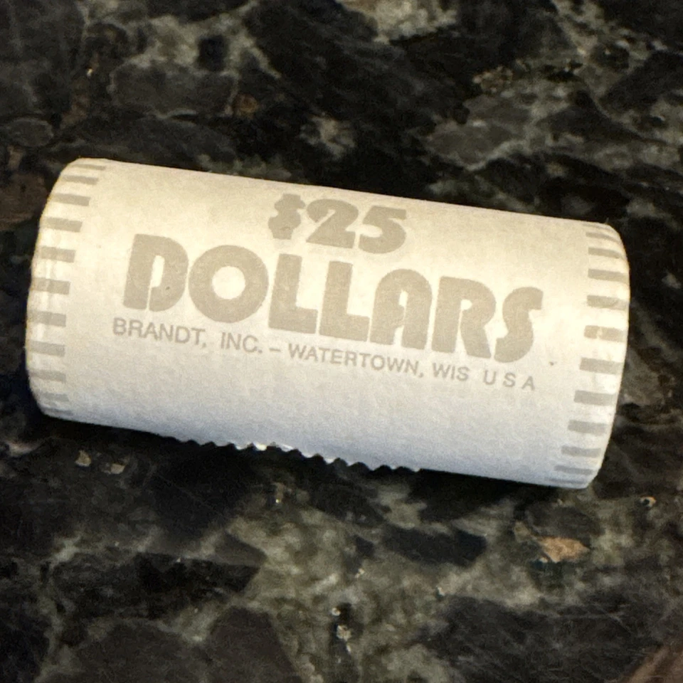 2000 P Sacagawea $1 Golden Dollar - U.S. Mint Tight Wrapped Roll - 25 Coins - Image 2 of 4