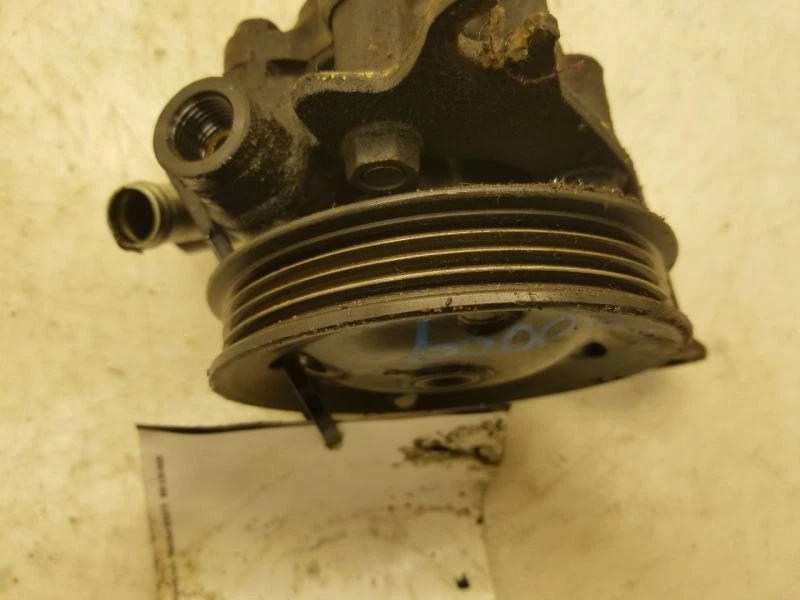 04 05 06 Bomba de dirección asistida TOYOTA SIENNA 44310-08010 Foto 3 de 4