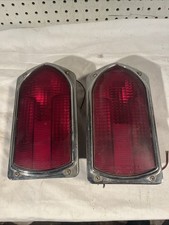 2 Vintage Arrow Turn Signals Guide R8-53- Sae-stai