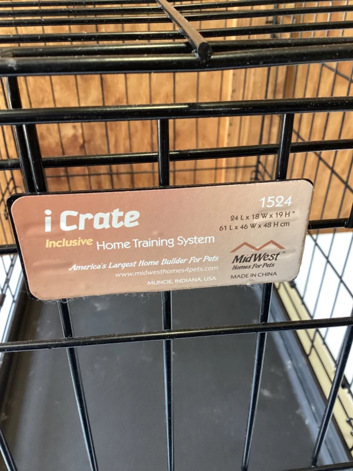 I-Crate Single Door 24 X 18 X 19 Inches; Black in  Good Pre Owned Condition - Image 3 of 4
