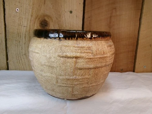 Vintage Rare Royal Haeger USA Pottery Round Basketweave Sand Glazed Planter