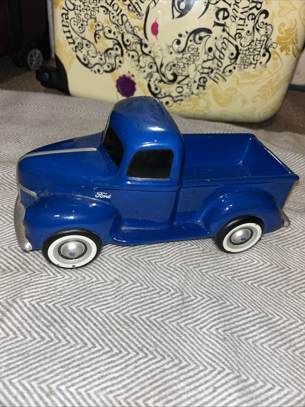 Teleflora 1948 Ford F-1 Ceramic Blue Pick-Up Truck Planter/Candy Dish