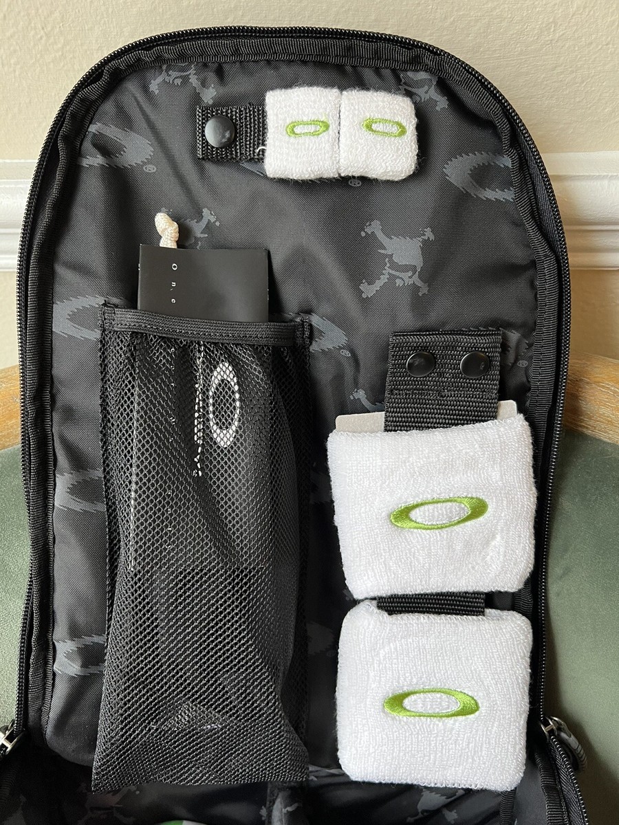 OAKLEY オークリー モンスタードッグ カモフラ ホワイト 廃盤 V1974 OAKLEY オークリー モンスタードッグ カモフラ ホワイト 廃盤 V1974