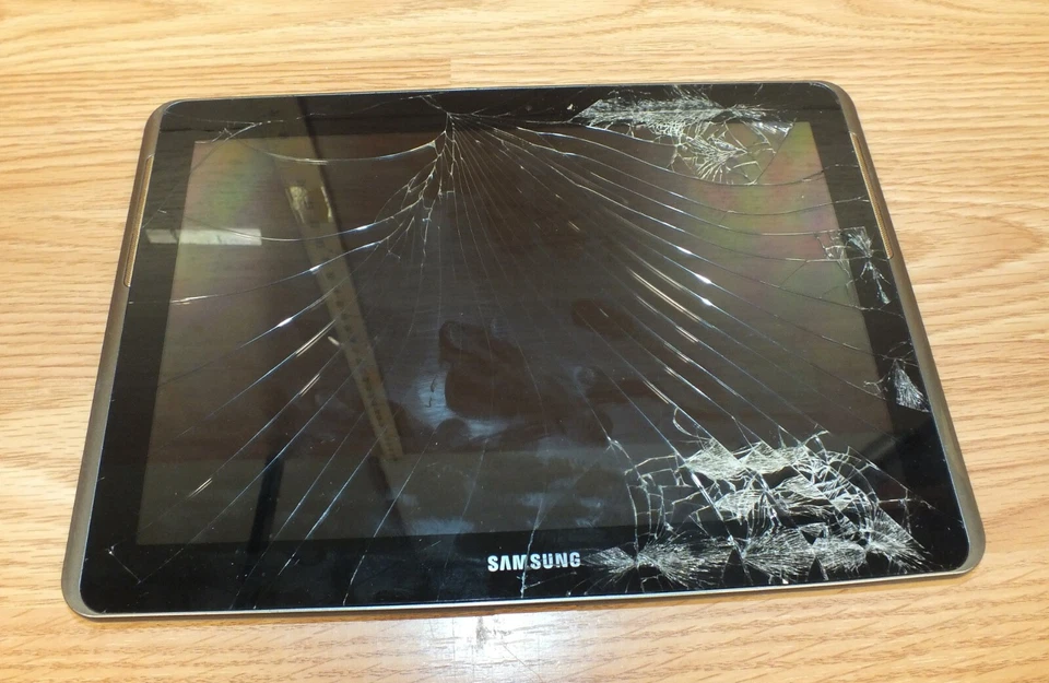 **FOR PARTS** Lot of 2 Acer Iconia Tab & Samsung (GT-P5113TS) Tablets **READ**  - Image 2 of 4