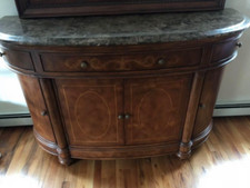 Thomasville Ernest Hemingway Dining Room Set – A Timeless Statement Piece 