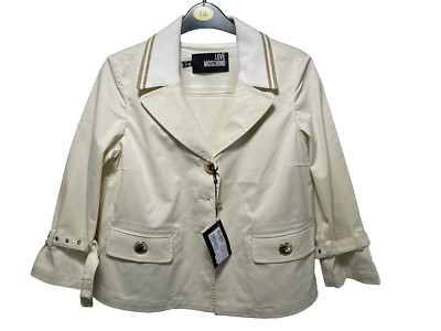Love Moschino kurze cremefarbene Jacke 34 Zoll Brustumfang UK 8 3/4-Ärmel Schnallenmanschette neu mit Etikett