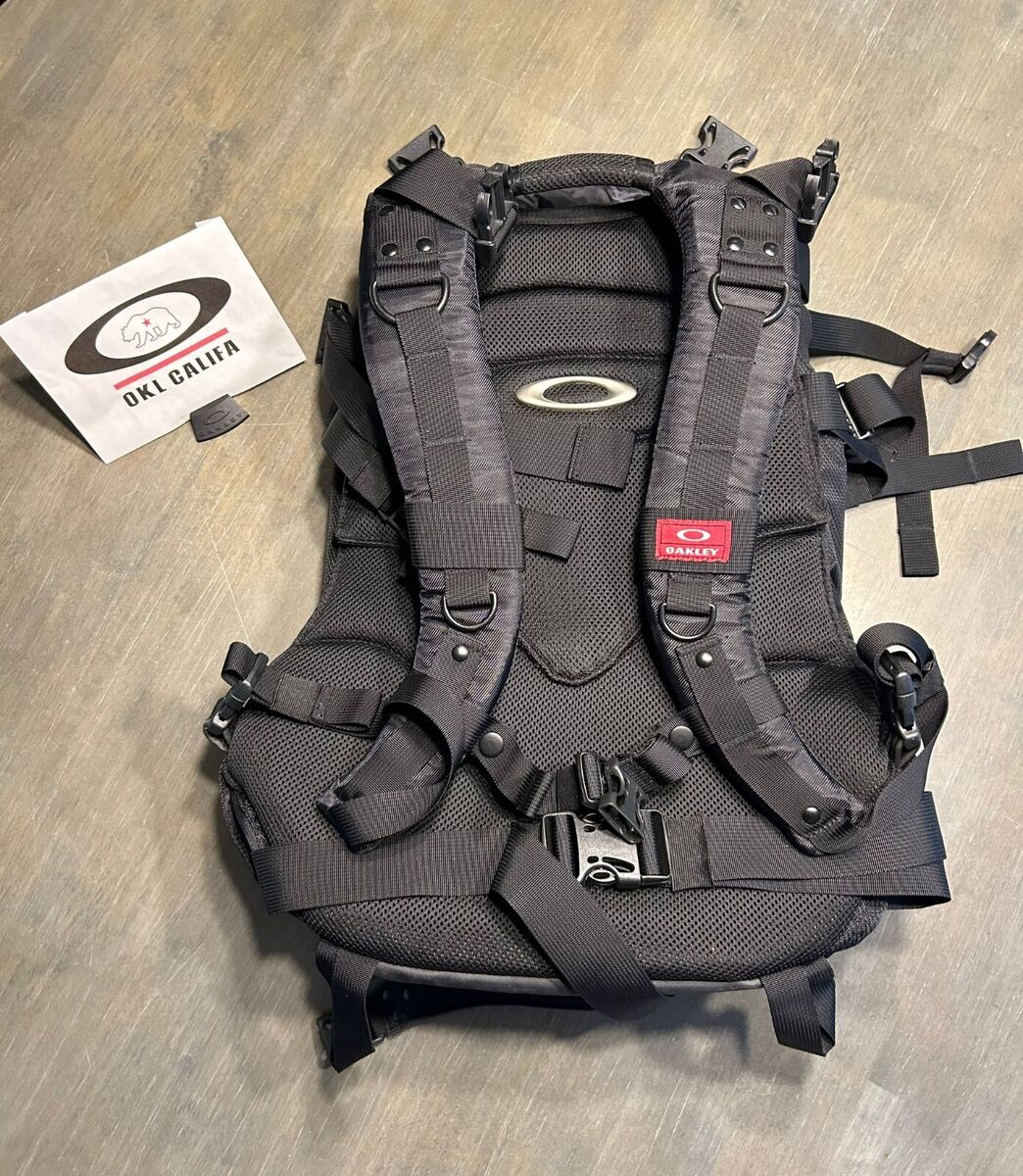 Oakley Snow Pack 1st Gen Backpack Vintage Static SI 92028 Oakley Snow Pack 1st Gen Backpack Vintage Static SI 92028