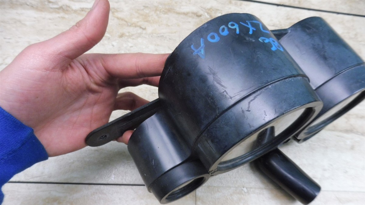データーランプ 1986 Kawasaki ZX600A Gauges Cluster Dash Lights *For Parts