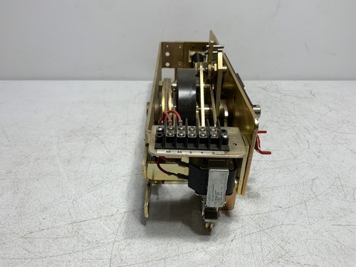 Shunt Trip Operator for 15kV 1600A Switchgear w/ Manual Lever & Coil - Picture 8 of 10