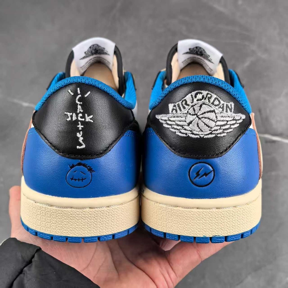 Size 7.5 - Jordan 1 Retro x Fragment Design x Travis Scott Low