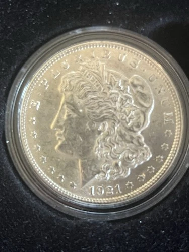 1921 US Morgan Silver Dollar $1 - BU In Capsule