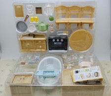Sylvanian Families Calico Critters Furniture Country Bathroom  Kitchen Sets NEW