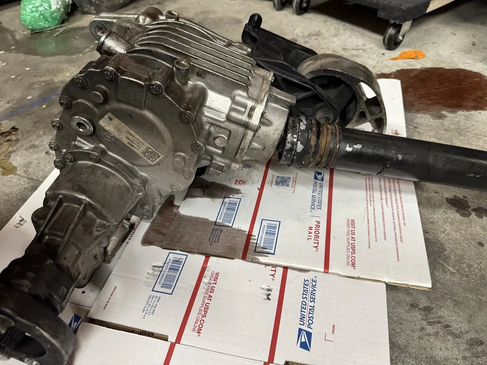 Blazer 2018 2019 2020 Enclave, Traverse, Acadia AWD caja de transferencia de 3,6 L 84425923 Foto 3 de 4