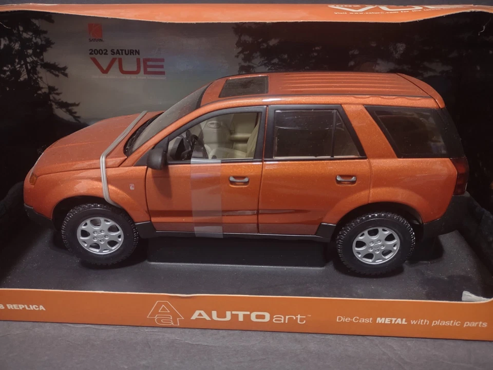 Auto Art Saturn Vue 2002 Die Cast Car Dealer Promo Replica 1:18 Metallic Orange - Image 3 of 4