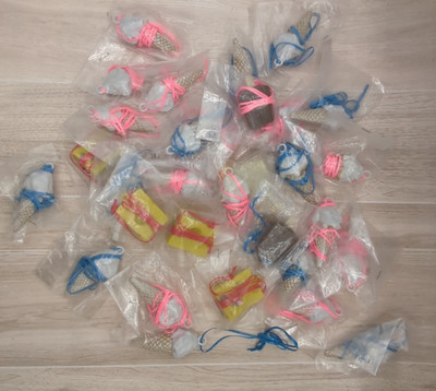 Miniature Ice Cream Cheese Food Charms Vending Machine Toy Prizes lot 1990's