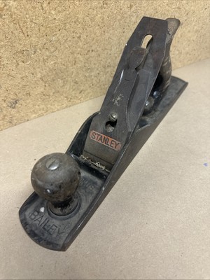 Vintage Stanley Bailey No. 5 Smooth bottom Wood Plane
