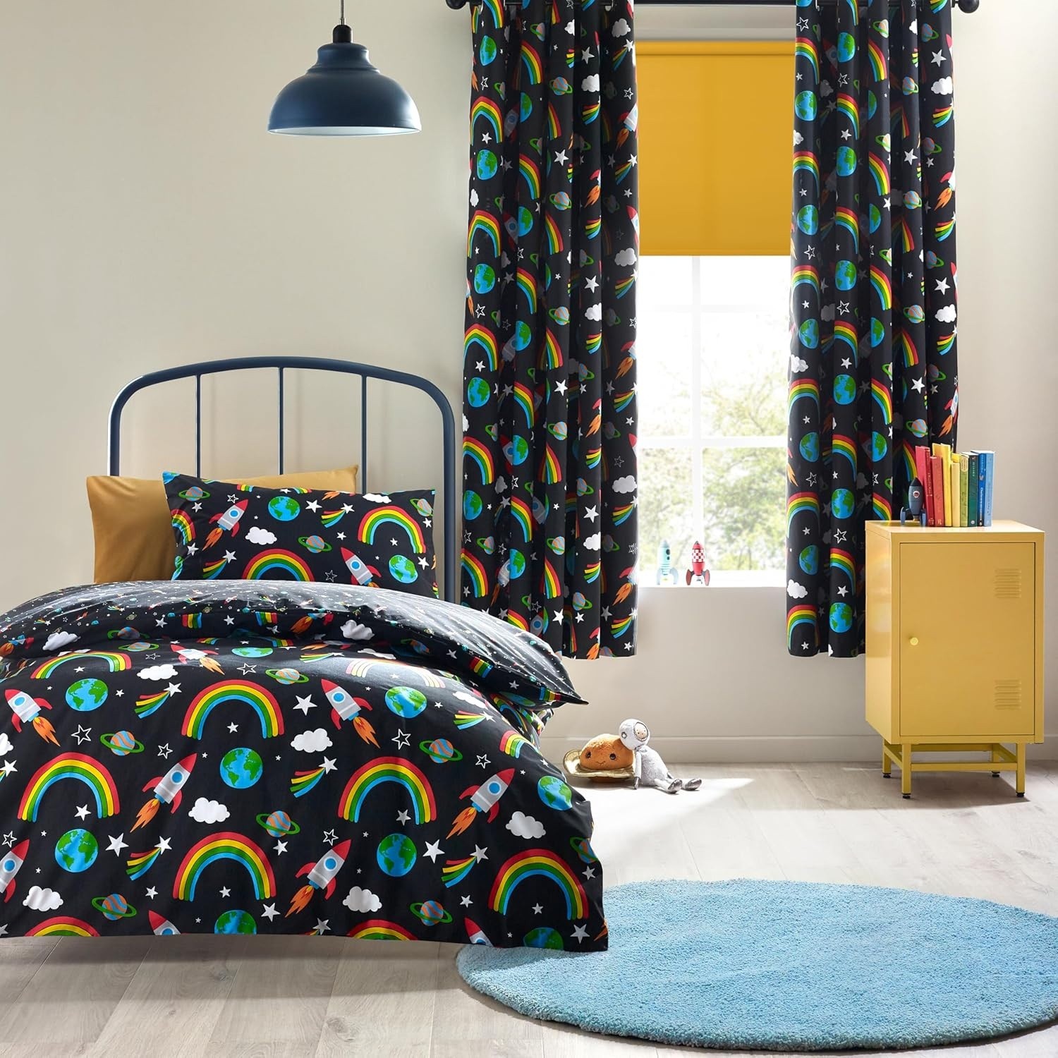 Rainbow Rockets Reversible Duvet Cover Set - Image 2