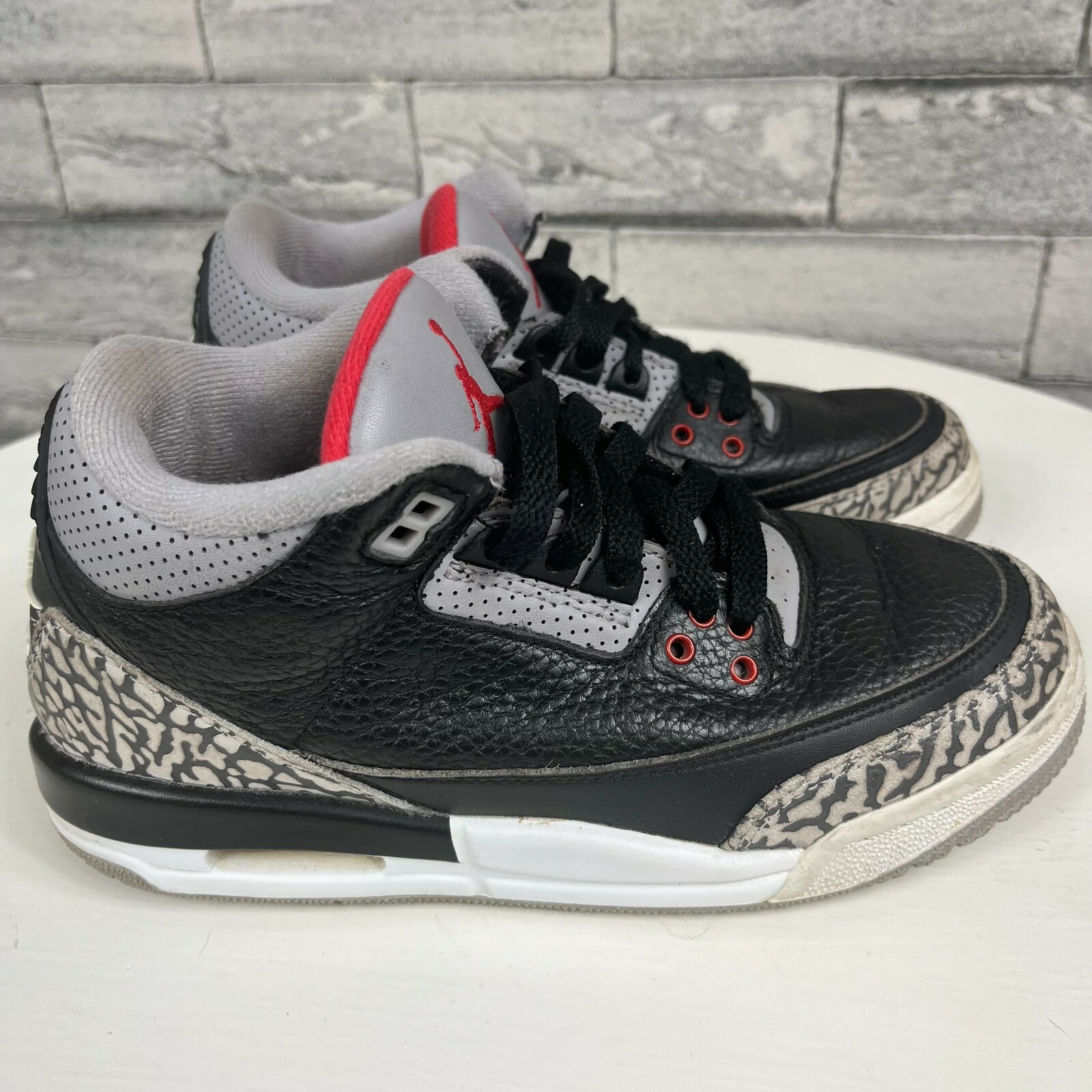 j3 black cement 2018