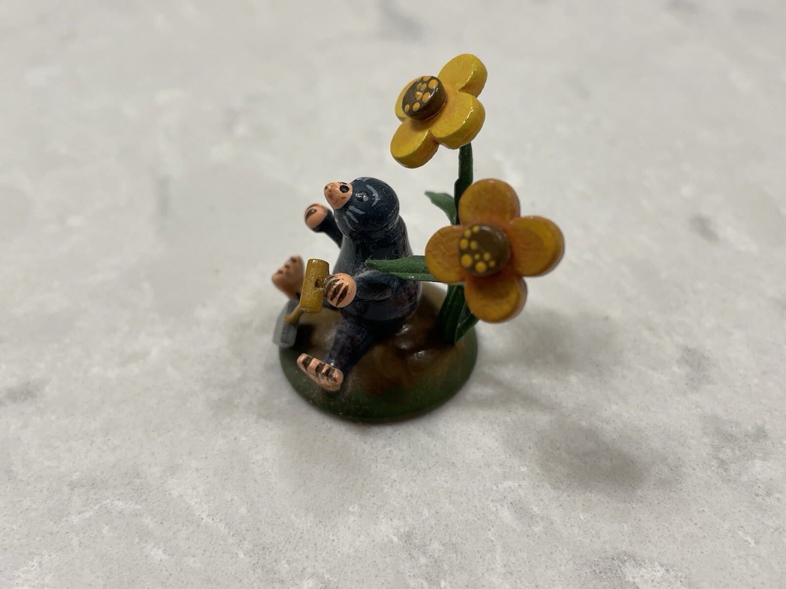 Hubrig Volkskunst, "Herr Maulwurf" (Mr. Mole), miniature, Germany, Erzgebirge