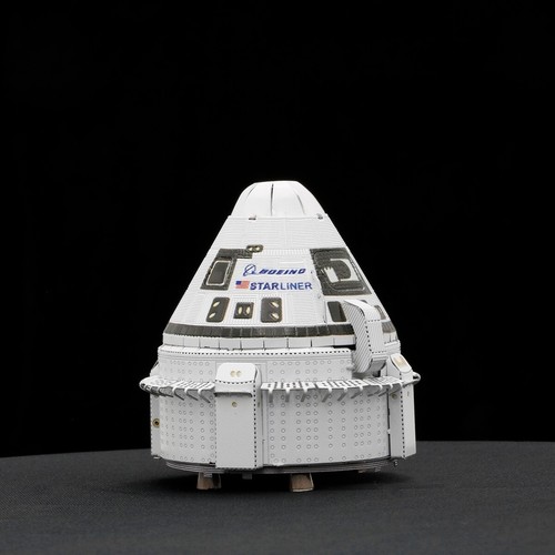 Fascinations Metal Earth BOEING CST-100 STARLINER 3D Laser Cut Steel Model Kit - Picture 4 of 5