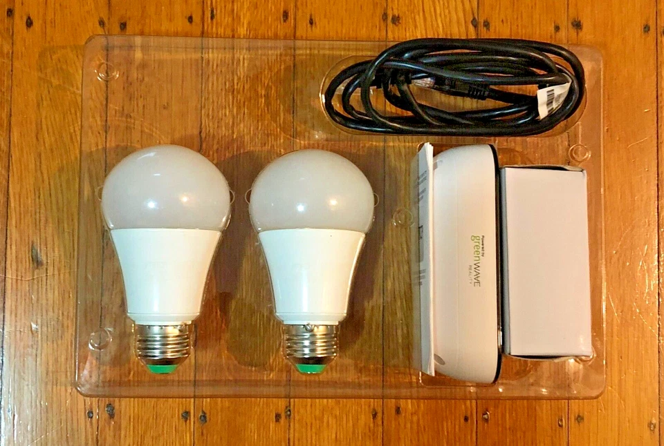 TCP Connected LCG2LD11 Smart Gateway Starter Kit/LED Light Bulbs + 2 Extra Bulbs - Image 3 of 4