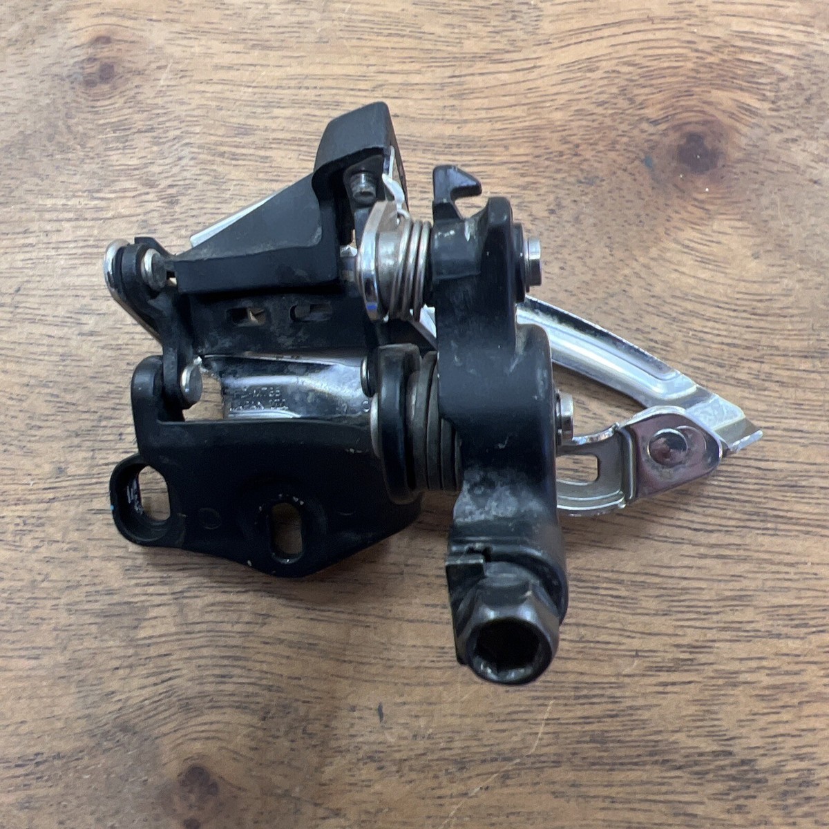 Dérailleur Avant Shimano Deore XT FD-M785 - VTT 2x10 Vitesses - Montage Direct