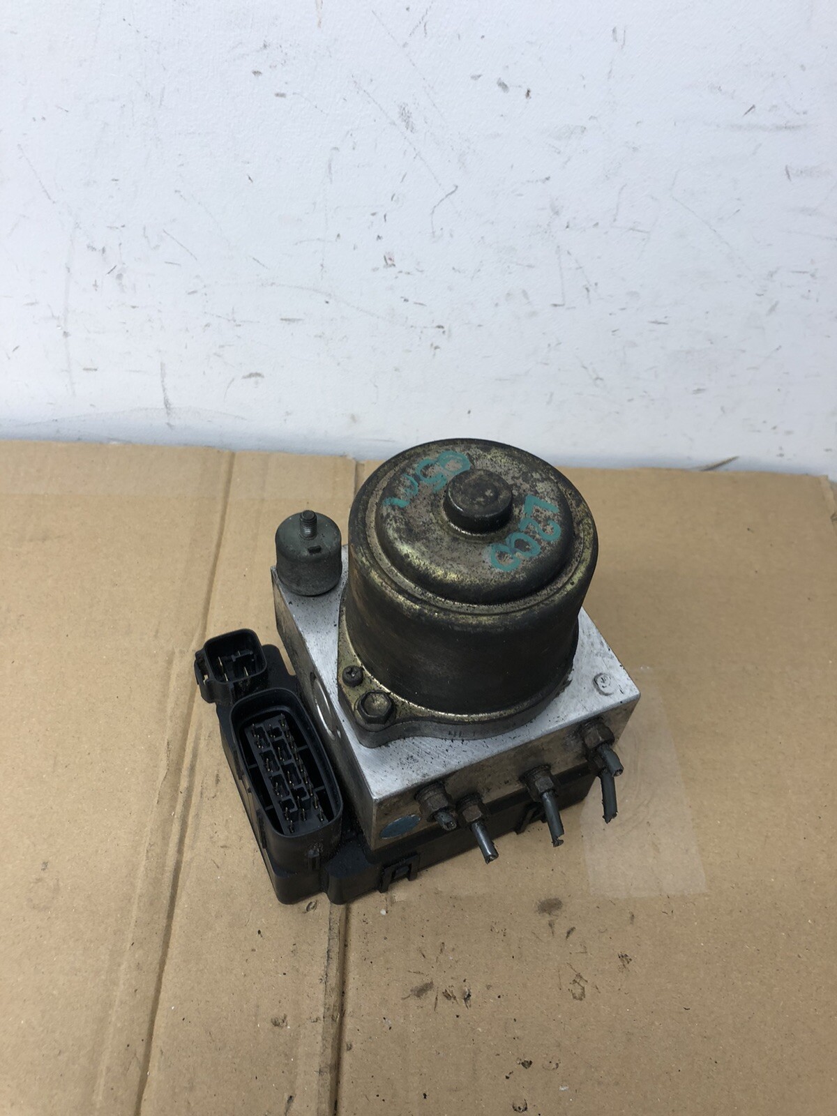 Mitsubishi L200 K74 & SHOGUN SPORT ABS PUMP MR955426 for sale 