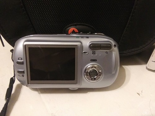 Sea & Sea 750G Under Water Camera and Housing With Extras - Picture 6 of 11