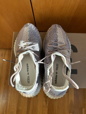 yeezy ash pearl size 5