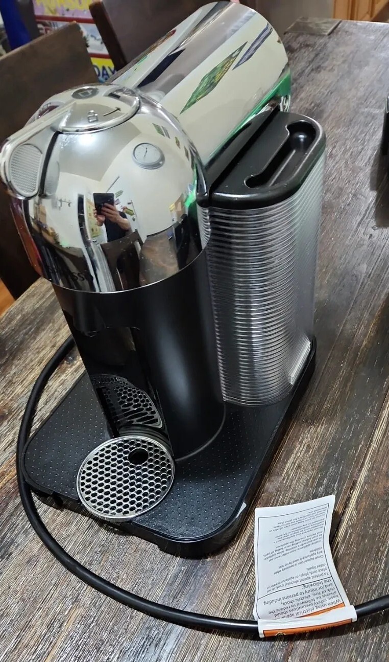 Nespresso Vertuo Coffee and Espresso Maker Breville Aeroccino3