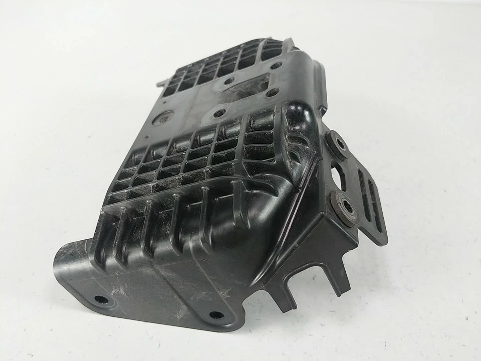 09 Kawasaki Ninja ZX6R Guardabarros Trasero Soporte Cubierta Plástico 32065-0054 Foto 2 de 4