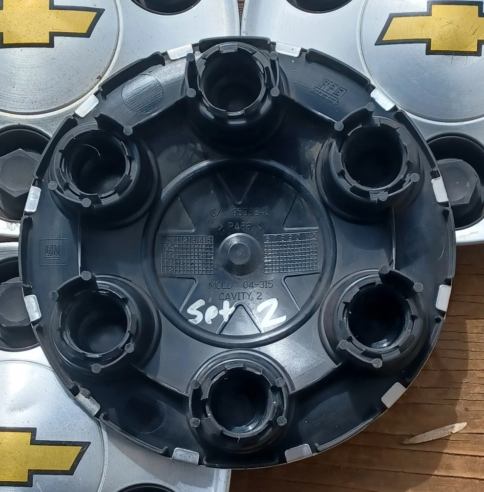 Chevrolet Tahoe Silverado Avalanche Juego de 4 tapas centrales, 2007-2014, 9596341 S2 Foto 3 de 3