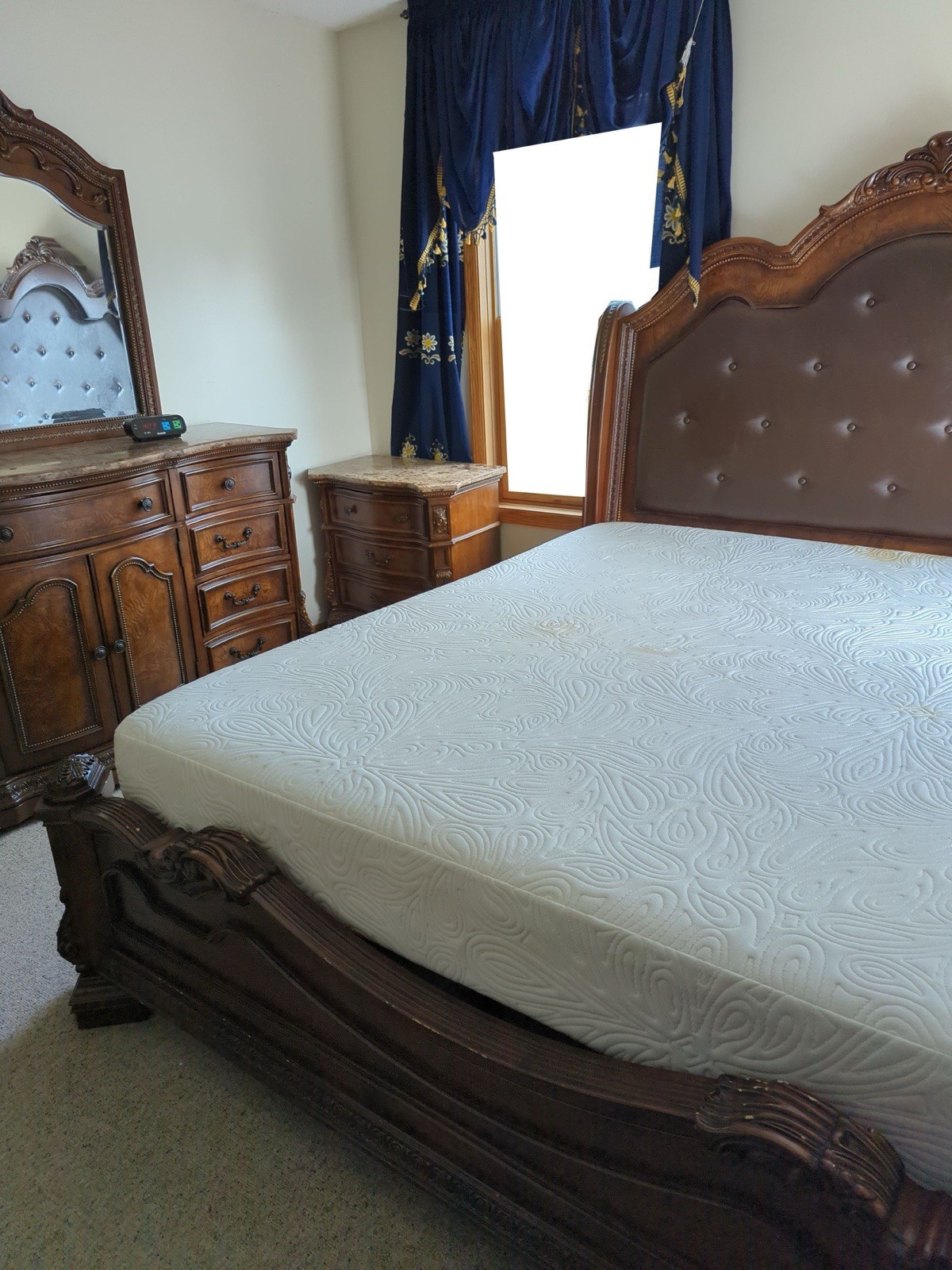 With Headboard