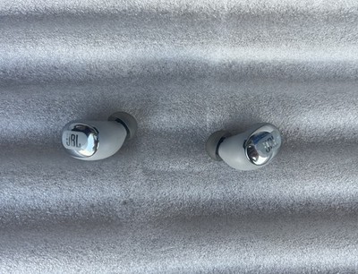 JBL Live Free 2 True Wireless Noise Cancel -A Pair of earbud Only-WHITE