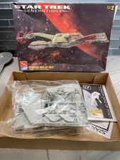 Star Trek Generations Klingon Bird of Prey Model Kit AMT ERTL 8230