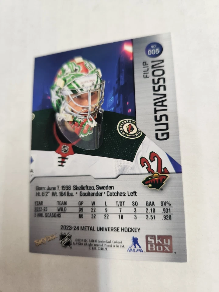 2023-24 UD Skybox Metal Universe Filip Gustavsson PMG Green #/10!  #005 Ssp! - Image 2 of 3