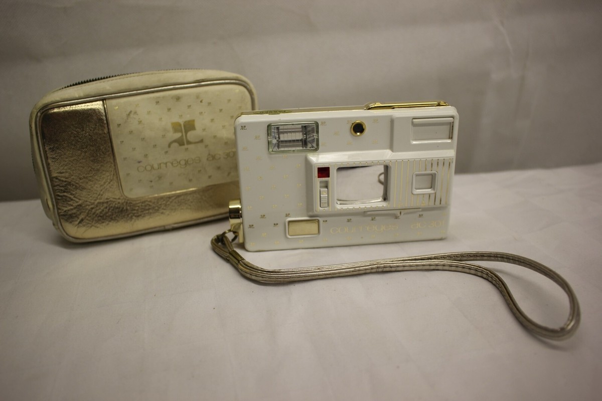 Minolta Courreges AC 301 - Autrefois la Photo