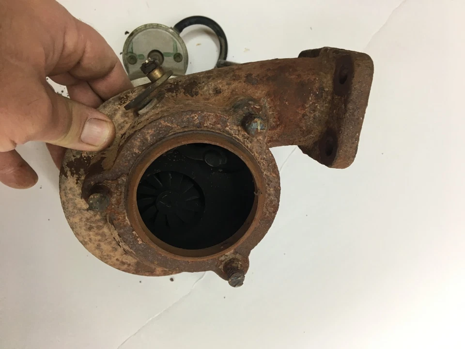 Turbocompressor para motor industrial Perkins T4.40 4.0L 2674A324 2674A382 2674A392 - Imagem 4 de 4