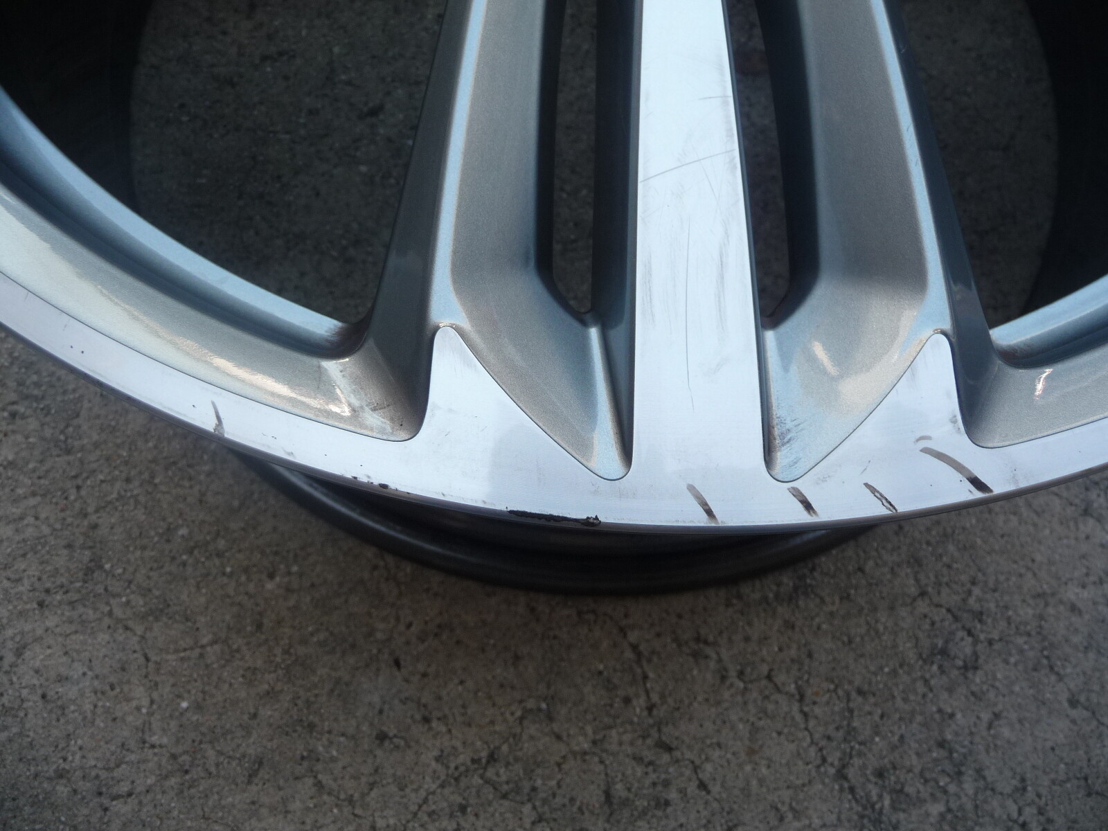 19-23 Bentley Continental GT GTC Flying Spur Front silver 21" Rim 3SA601025AD OE