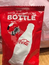 FIFA 2018 Coke Bottle Mini keychain MYSTERY PACK RANDOM team bottles