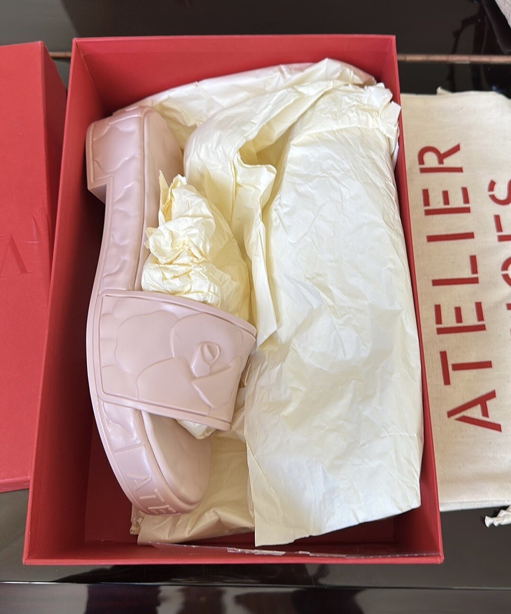 $450 VALENTINO Garavani Atelier Rose Floral Rubber Platform