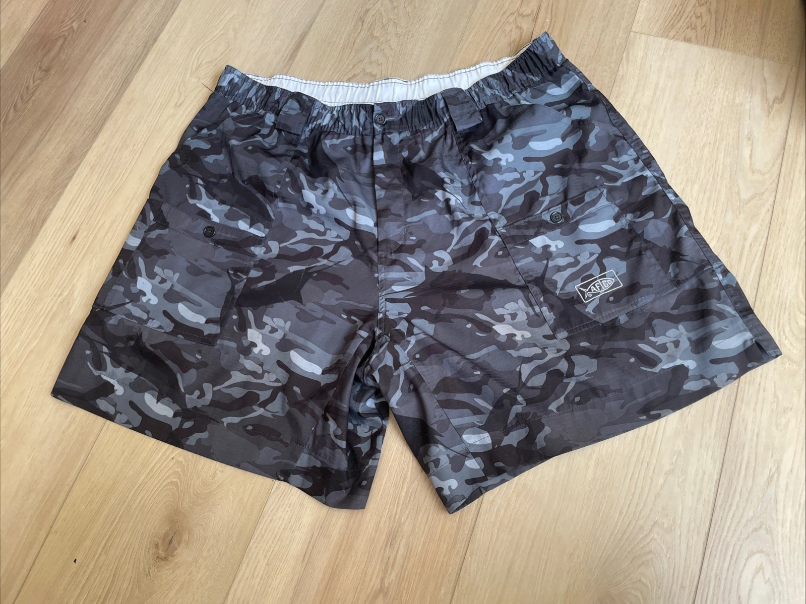 AFTCO Short Mens Size 44 Performance Fishing Utility Cargo Pockets Camo
Opens in a new window or tab