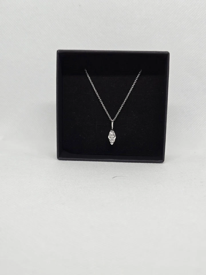 Brilliant Earth 18K 白金侯爵夫人钻石吊坠 3/4 克拉 tw 带评估和 — 第 4/4 张图片