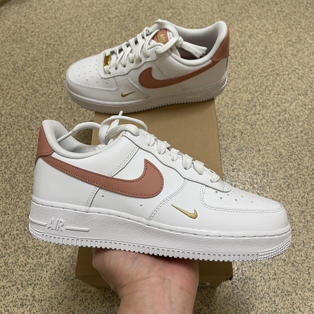 Nike WMNS Air Force 1 07 Essential Women, White Rust Pink | Graffitishop