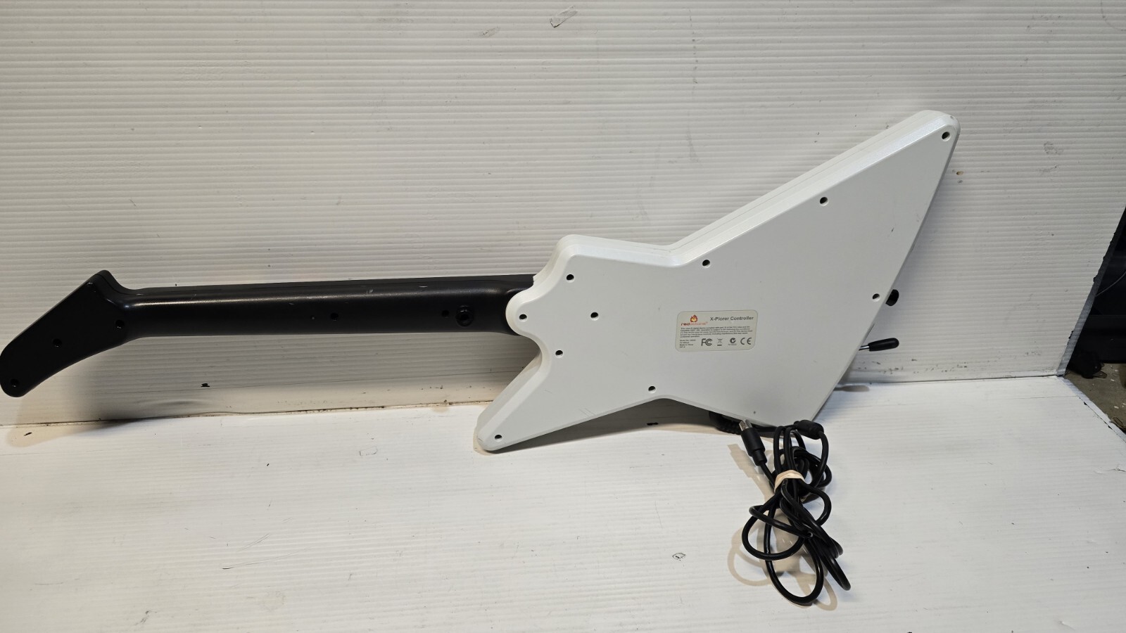 Guitar Hero Xplorer Red Octane Xbox 360 Explorer Wired w/ USB Cable