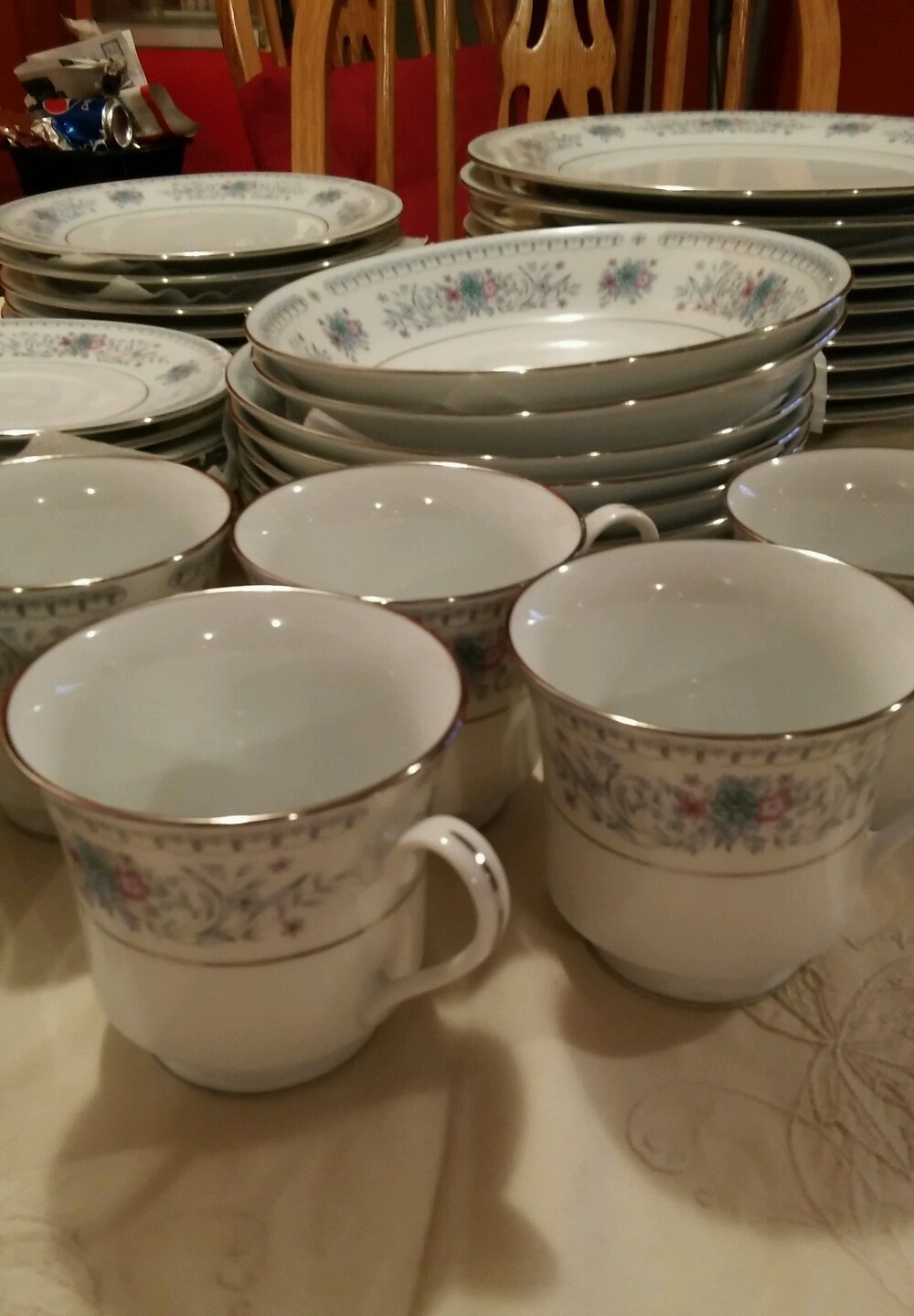 Picture 1 of 4