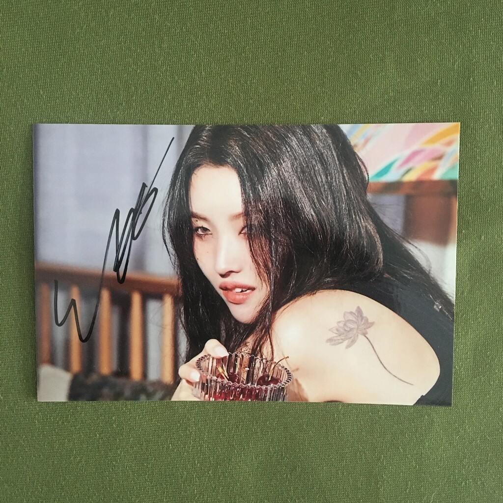 GIDLE アイドゥル ソヨン 直筆サインポラロイド GIDLE アイドゥル ソヨン 直筆サインポラロイド ソヨン直筆サイン入り
