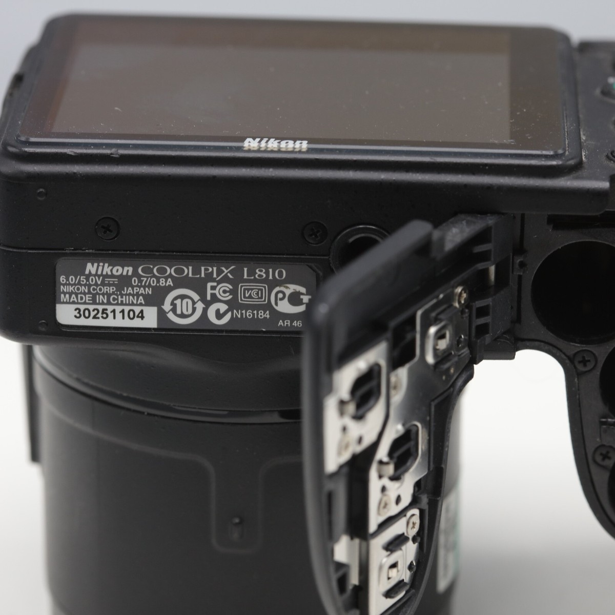 NIKON COOLPIX L810 Digital Camera 4-104 mm lens untested for Parts
