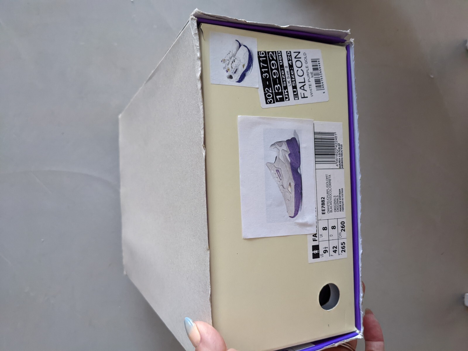 Queen Elizabeth Line X Adidas Falcon NEW UK8 image 4